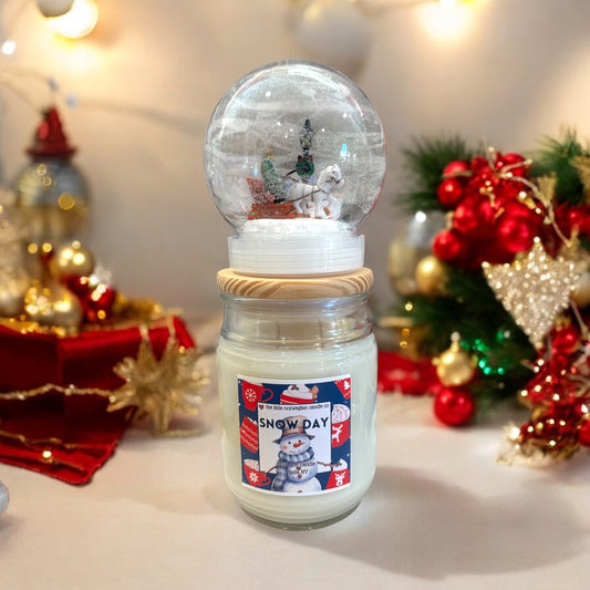 SNOW GLOBE CANDLE