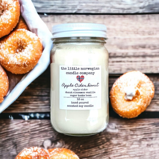 Apple Cider Donut scented soy candle
