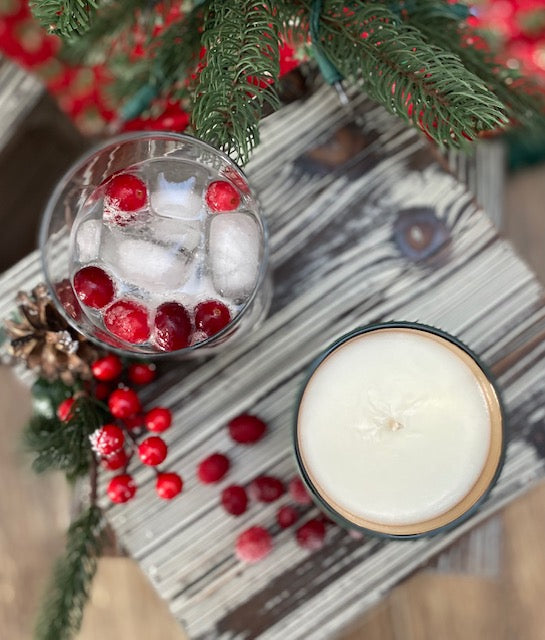 Skål ! Dry Gin cypress and spiced cranberry scented candle