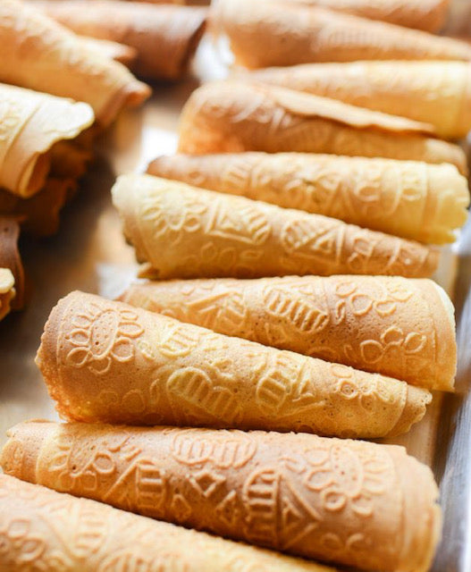 Krumkake : Norwegian Christmas cookie