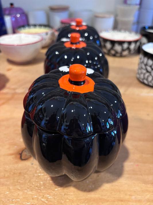 18 oz black pumpkin jars