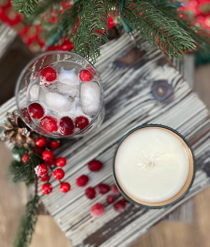 Skål ! Dry Gin cypress and spiced cranberry scented candle