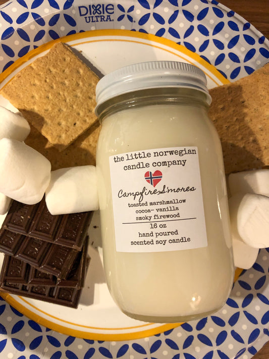 Campfire S’mores scented soy candle
