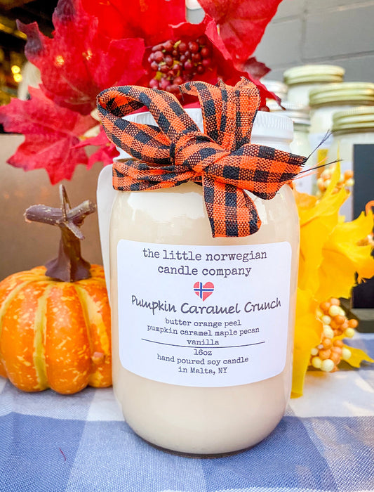Pumpkin Caramel Crunch scented soy candle